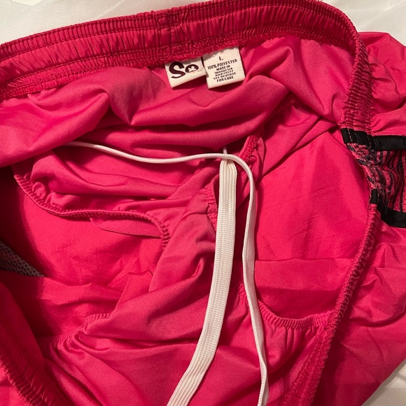 Running shorts - Picture 3 of 3